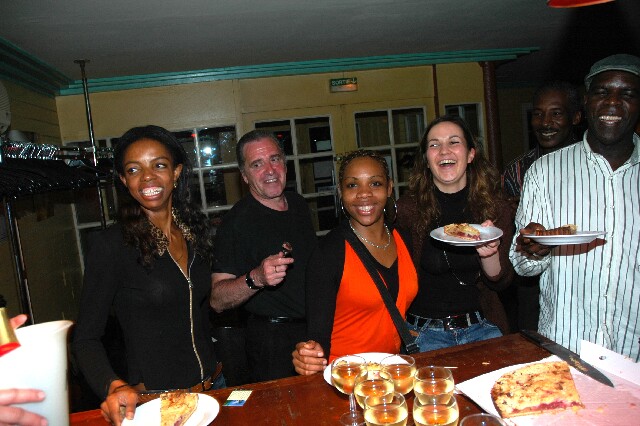 min 2006 05 02 latino 122